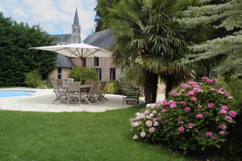 La Demeure De L'Ile Bed & Breakfast Craon  Bagian luar foto