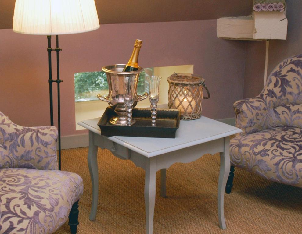 La Demeure De L'Ile Bed & Breakfast Craon  Ruang foto