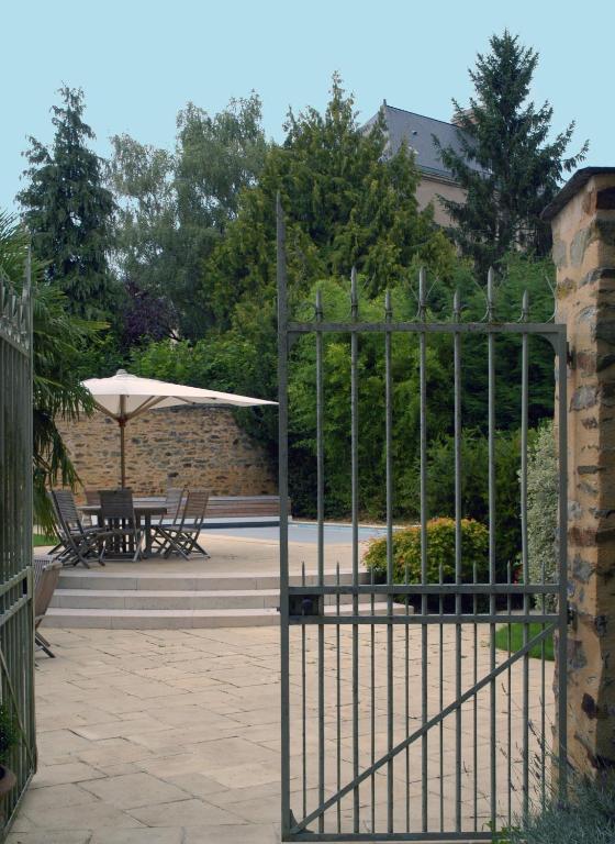 La Demeure De L'Ile Bed & Breakfast Craon  Bagian luar foto