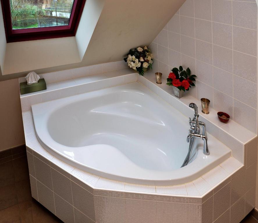 La Demeure De L'Ile Bed & Breakfast Craon  Ruang foto